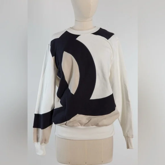 Authentic CHANEL CC Logo Crew Neck Sweatshirt Jumper Pullover Top ⭐️AUTHENTIC 38